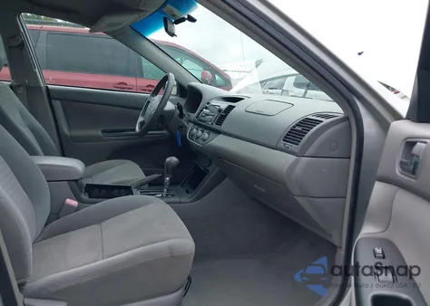 2006 Toyota Camry Le/Xle/Se from USA, damaged, VIN 4T1BE32K06U725623